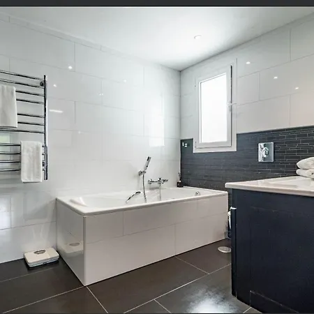 Apartment Puerto Banus Sea View By Costarentals - Ref M31 *